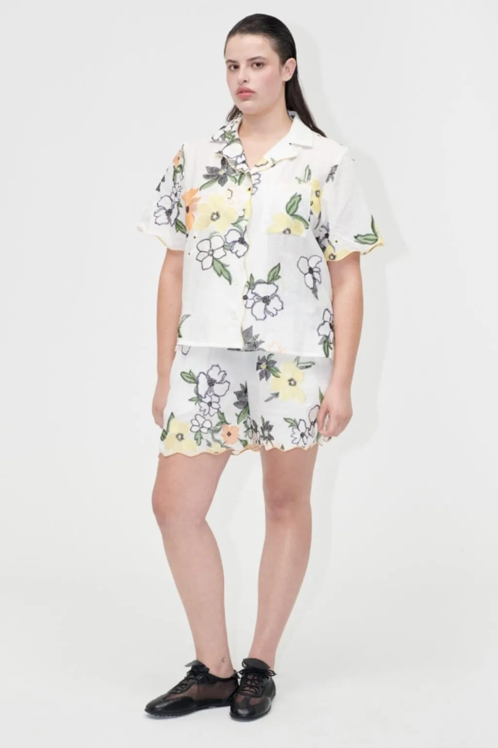 2133 Tencel, Scalloped Short Sleeve Shirtsg-pf25-s027-2133