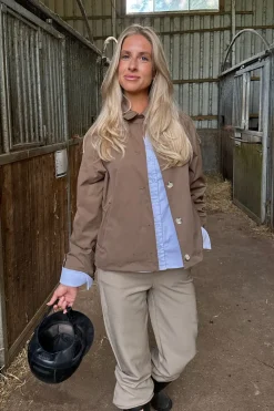 Avaic Short Trenchcoat A23824