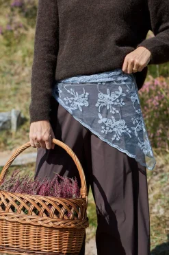 Bcmiriana Triangle Lace Scarf 3643