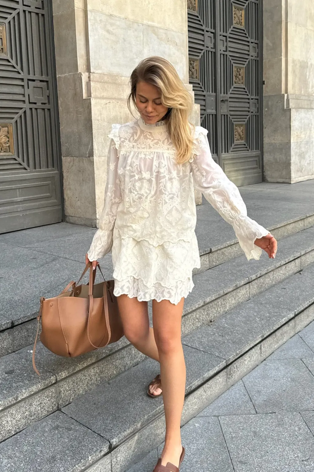 Ellinoric Lace Mini Skirt