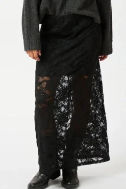 Emmie Lace Skirt 163608