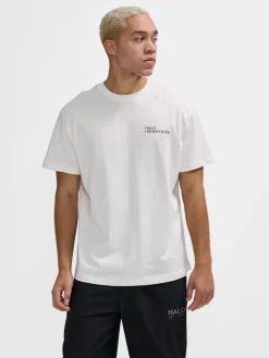 Essential T-Shirt 610560