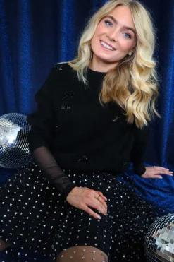 Fro Bow Pullover 22104