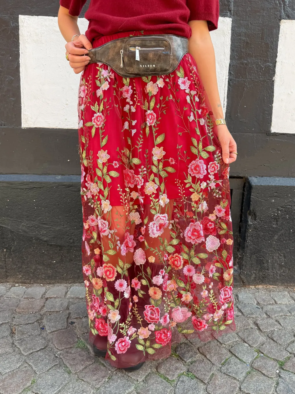 Fuschia Skirt AV4624