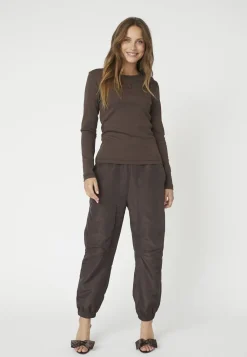 Grannycc Embroidery Ls Tee 33180