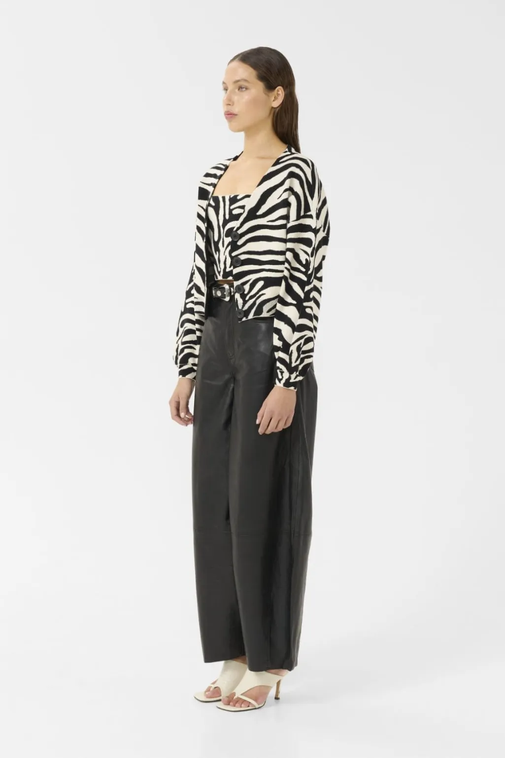 Gzzebba Cardigan 10910341