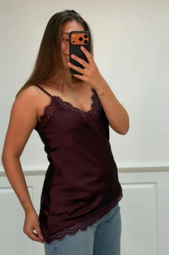 Ivanka top