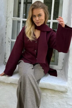 Karmaic Fitted Cardigan H095-3