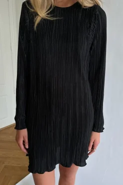 Kellyic Plissé Dress