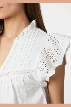 Kyoti Embroidery Top 165109