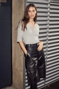 Leather Bermudas HL10207