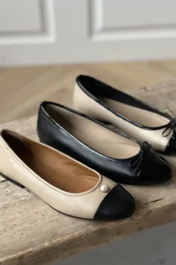 Like Moving Patent Toe