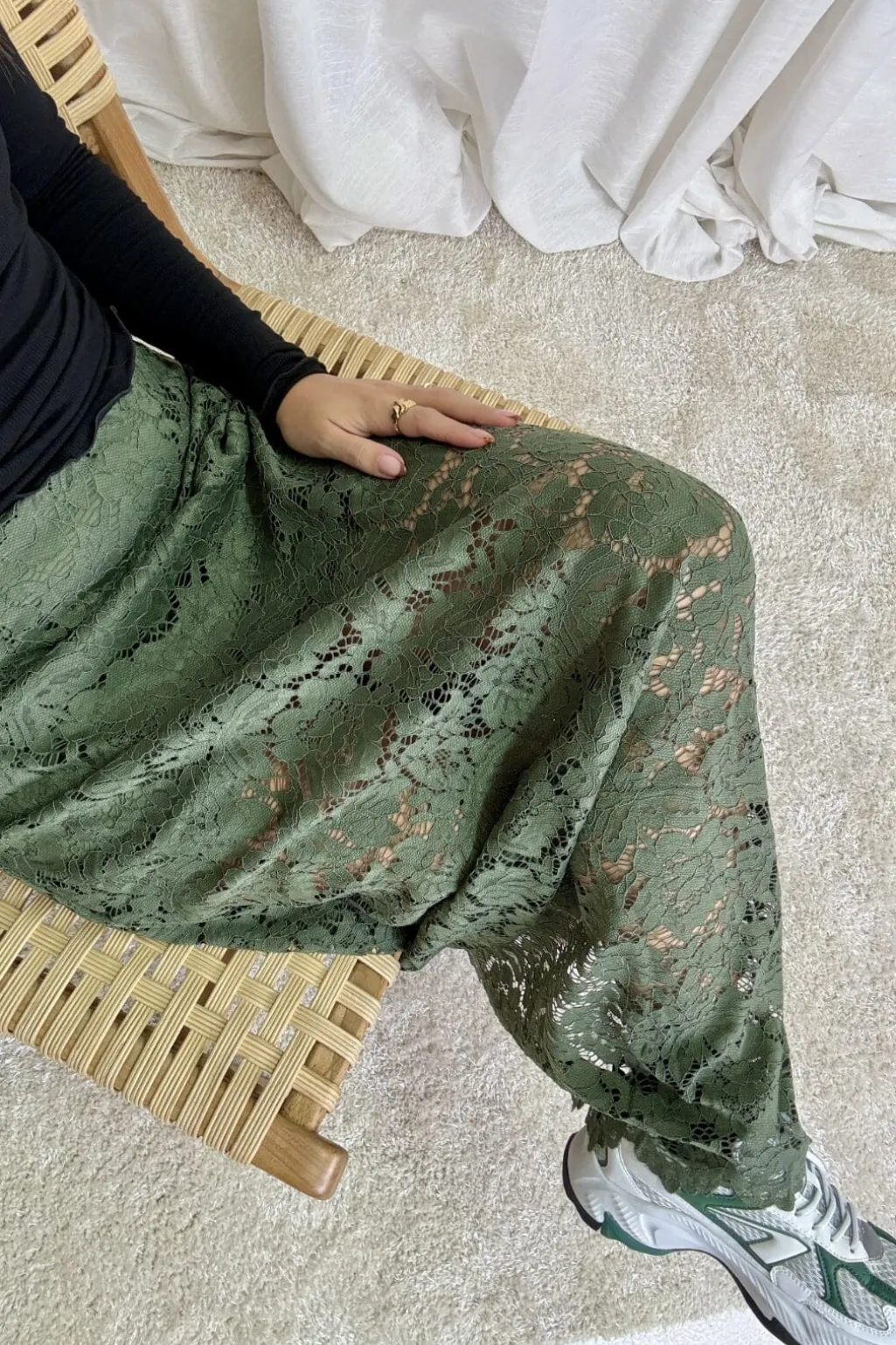 Long Flower Lace Skirt _-W_