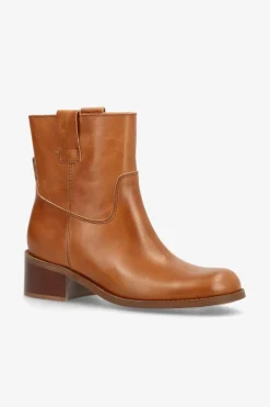 Martina Low PBboot10006