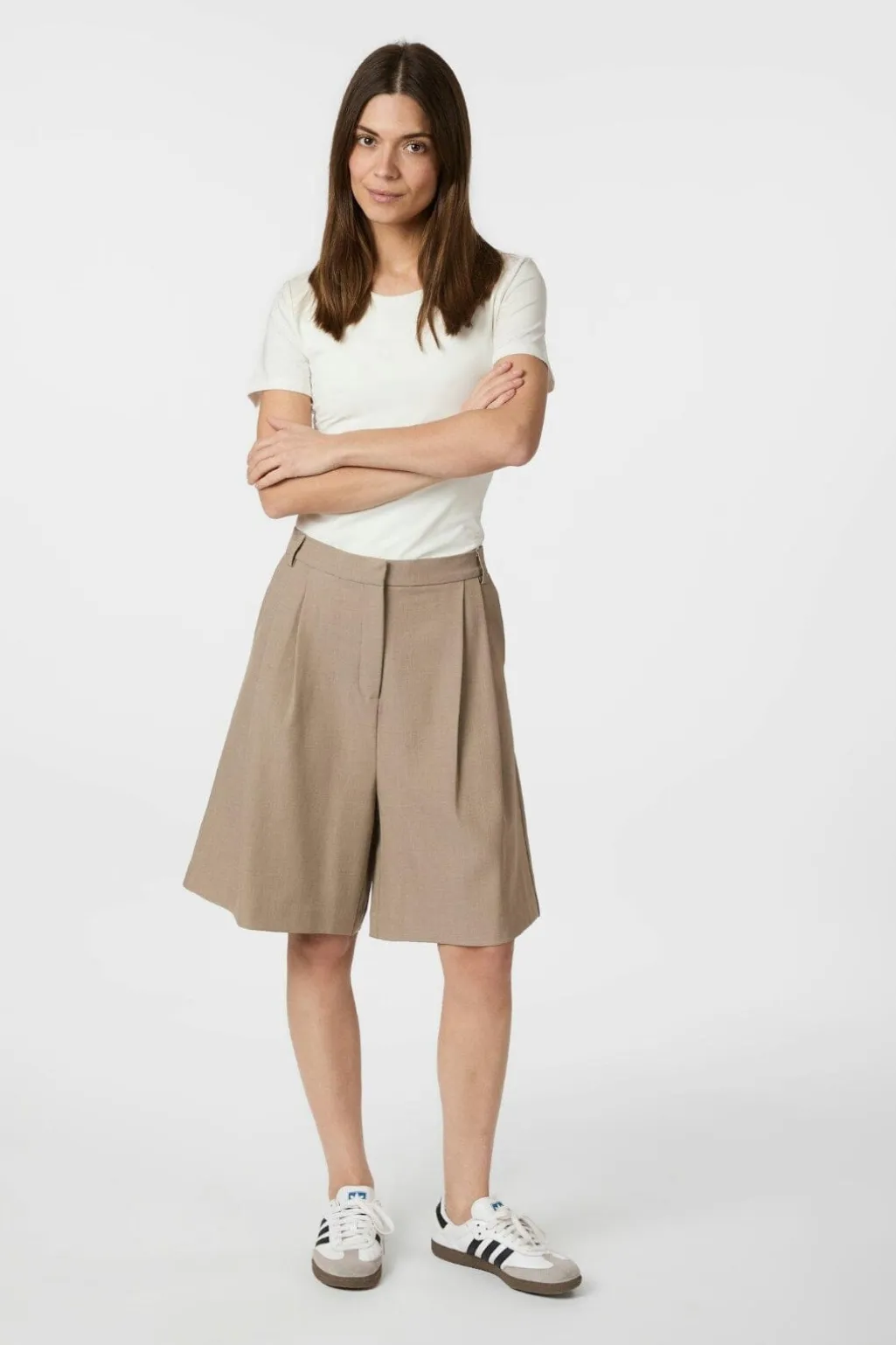 Nika Structure Bermuda Shorts 165353