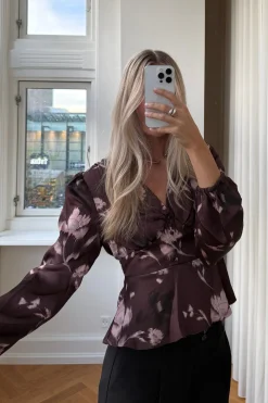 N-Lilith Ls Top 15910002