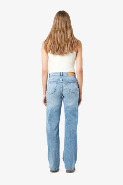 Nmyolanda Nw Wide Jeans Az236Lb Fwd