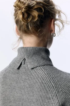 Objviola Ls Lo Rollneck Knit