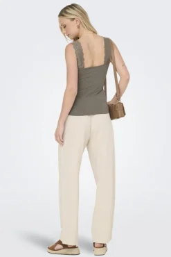 Onl30 Free Life S/L Singlet Top