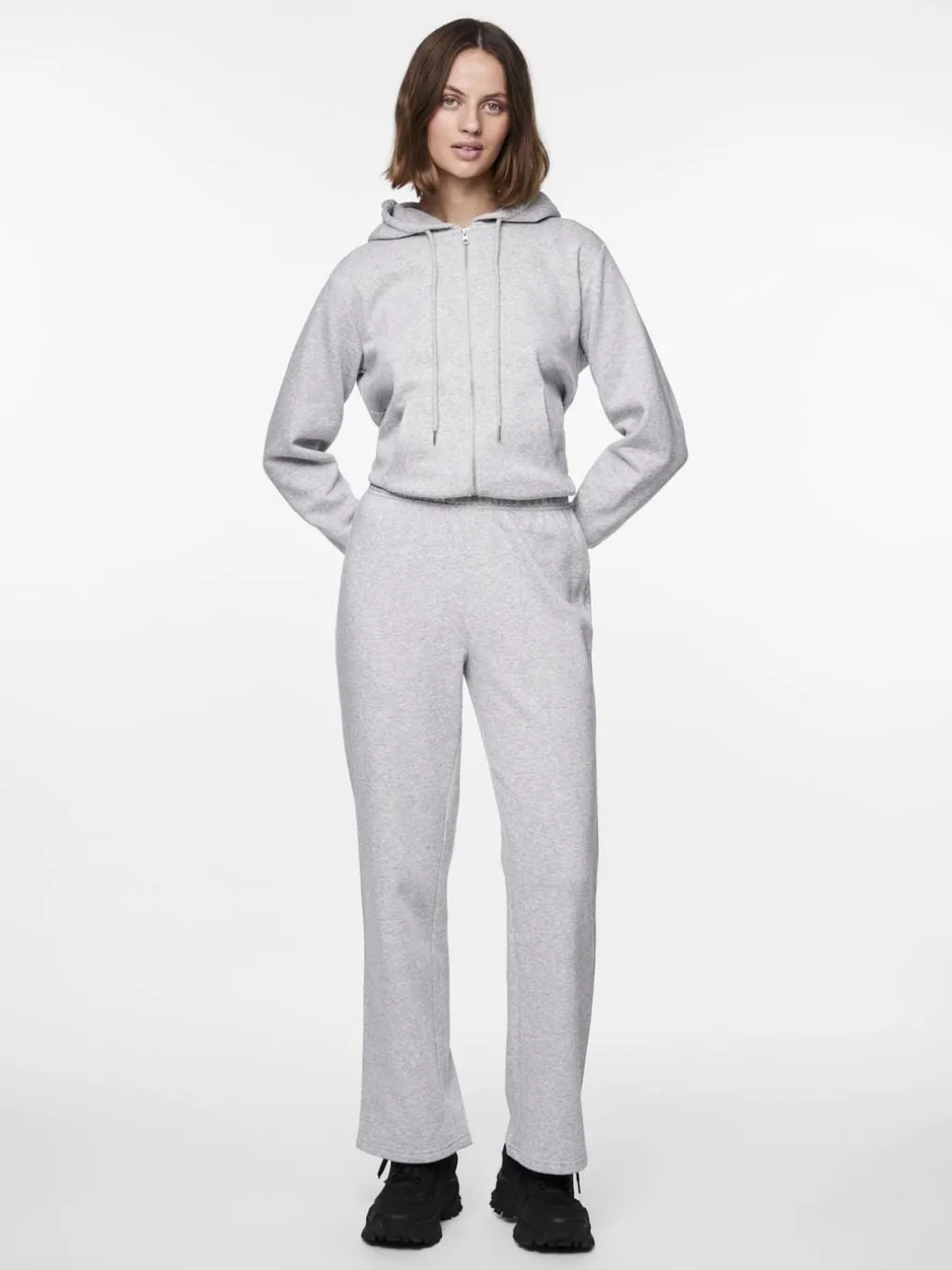 Pcchilli Wide Sweat Pants 17140745