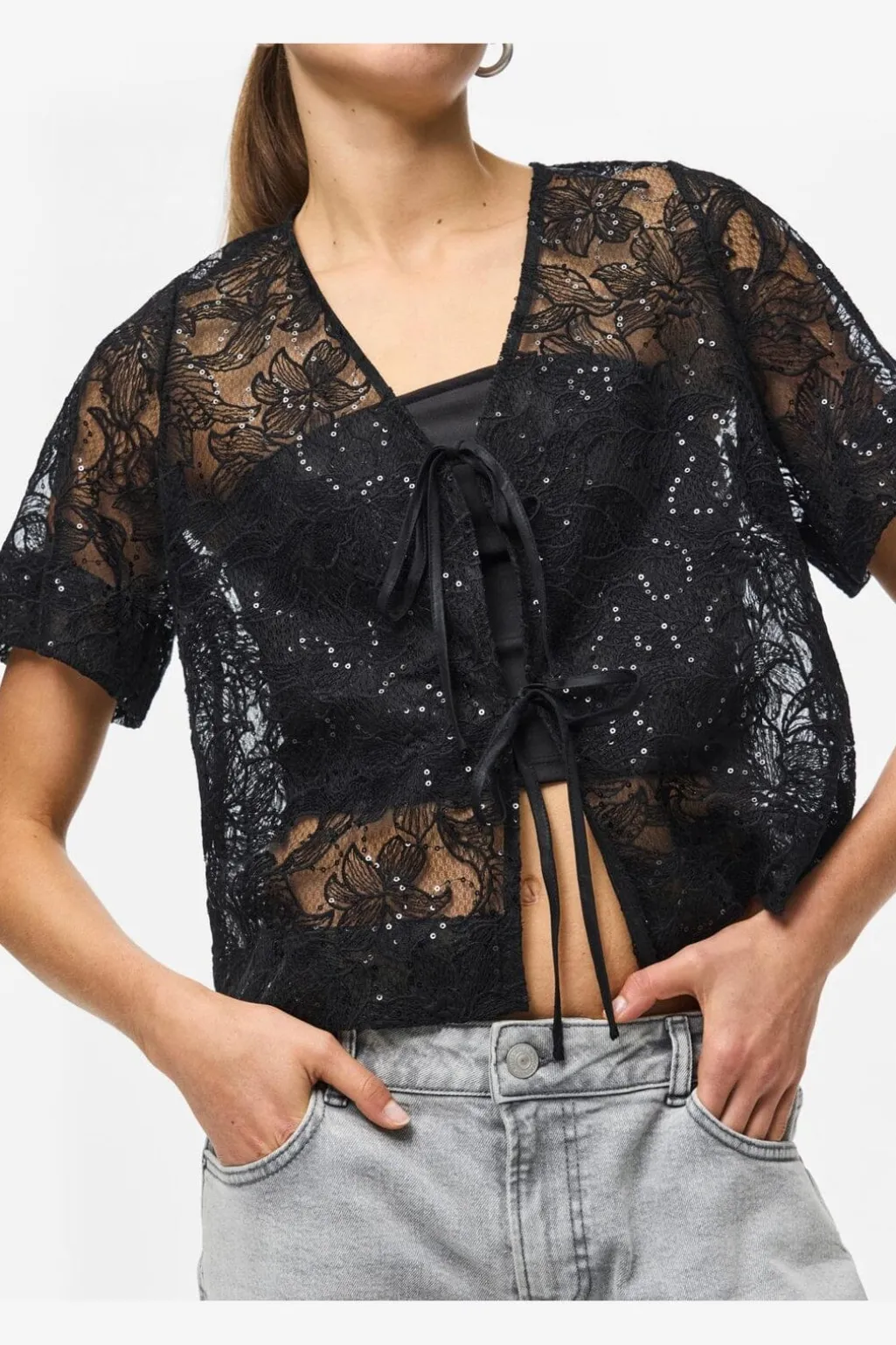 Pclouise 2/4 V-Neck Tie Top