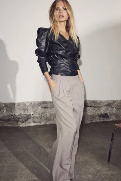 Phoebecc Drape Puff Blouse