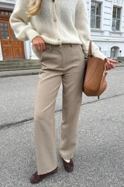 Signatureic Pants A23778