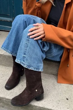 The Real Walking Suede CS8730