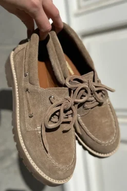 The Walk Suede CS8838