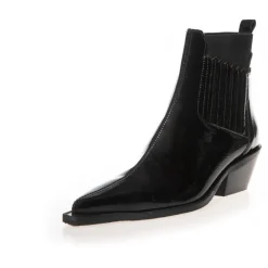 The Walking Boot Patent