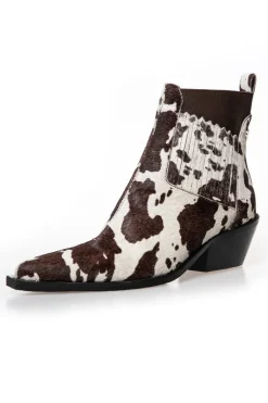 The Walking Boot Print CS8795