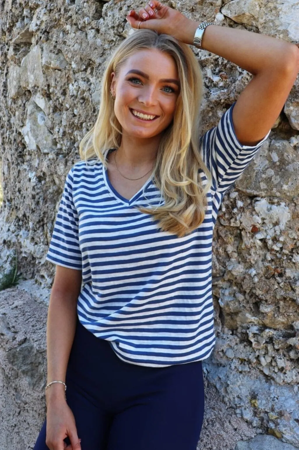 Ulla-Ss-Vneck-Stripe-Tshirt 21674