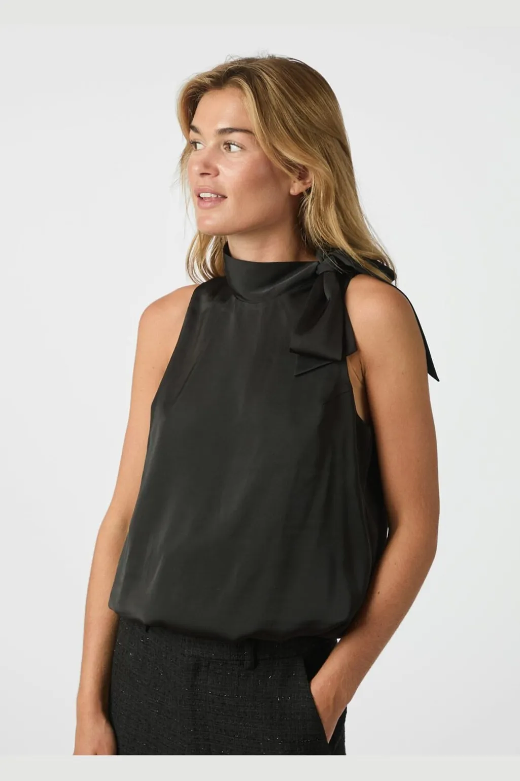 Veda Drapy Satin Top 166605