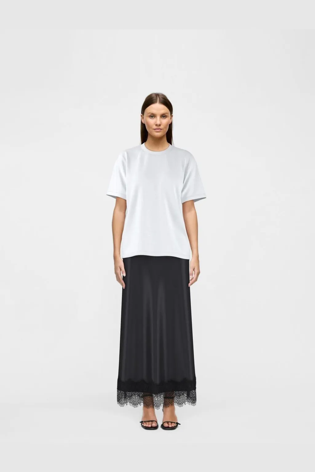 Viellette Ankle Lace Skirt