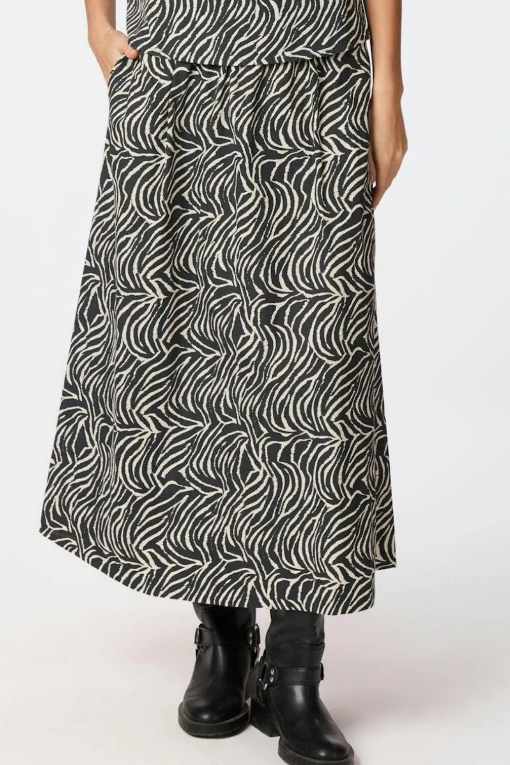 Yara Zebra Long Skirt 164709