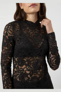 Yaslacey Ls Lace Top