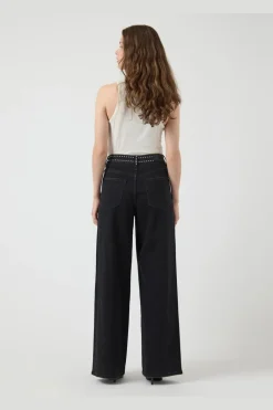 Yasnoelle Studded Jeans